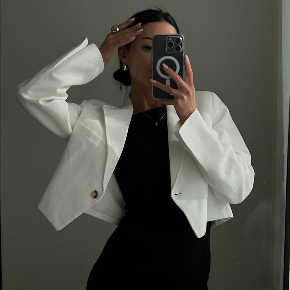Zara Jackets & Blazers - Zara blazer cropped double breasted oyster white